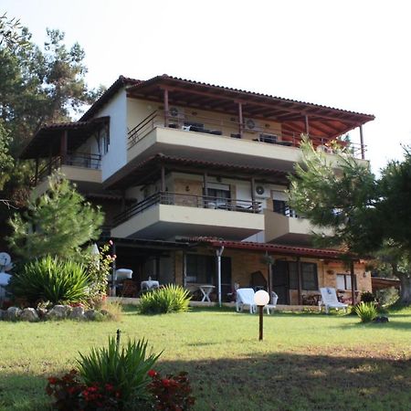Bambola Apartments Nea Moudania Ngoại thất bức ảnh