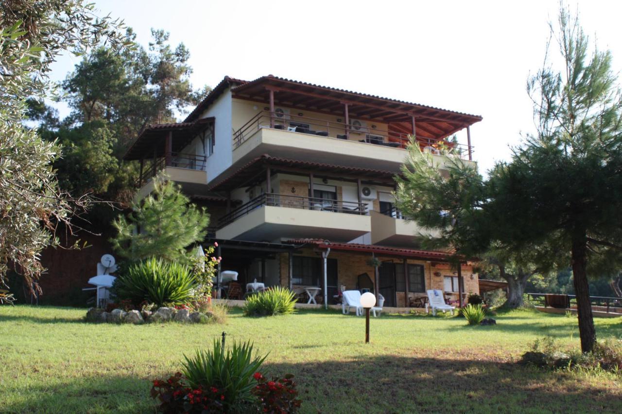 Bambola Apartments Nea Moudania Ngoại thất bức ảnh